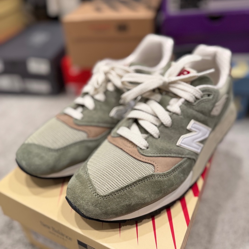 New Balance 998 mens sz 9.5 running shoes